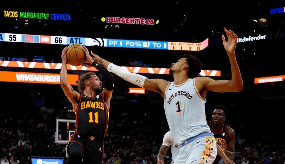 险些加盟马刺！杨少侠曾被认为是文班亚马的潜在未来搭档？