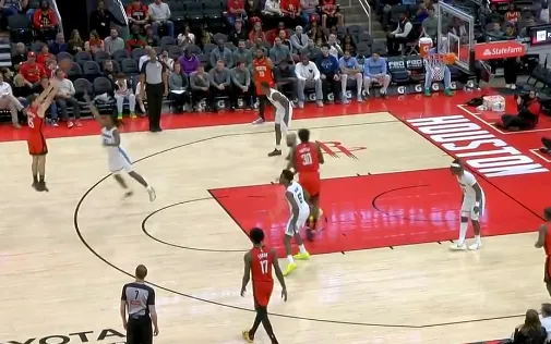 开云电子-谢泼德下半场开局连中两记三分已得16分，火箭领先27分